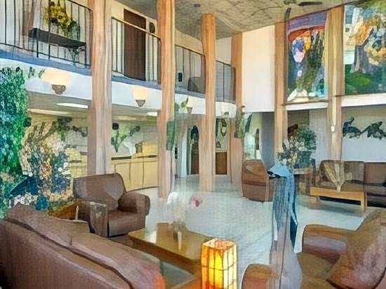 Mariposa Hotel