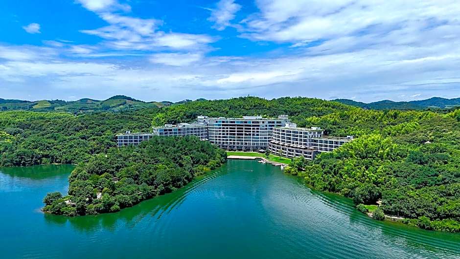 HENTIQUE RESORT TIANMU LAKE