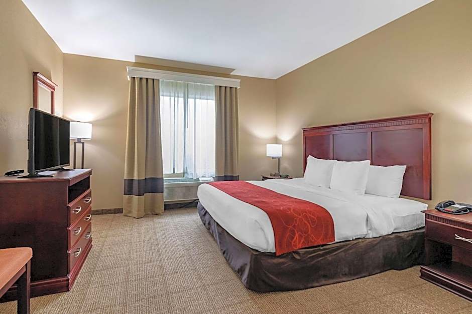 Comfort Suites Ennis