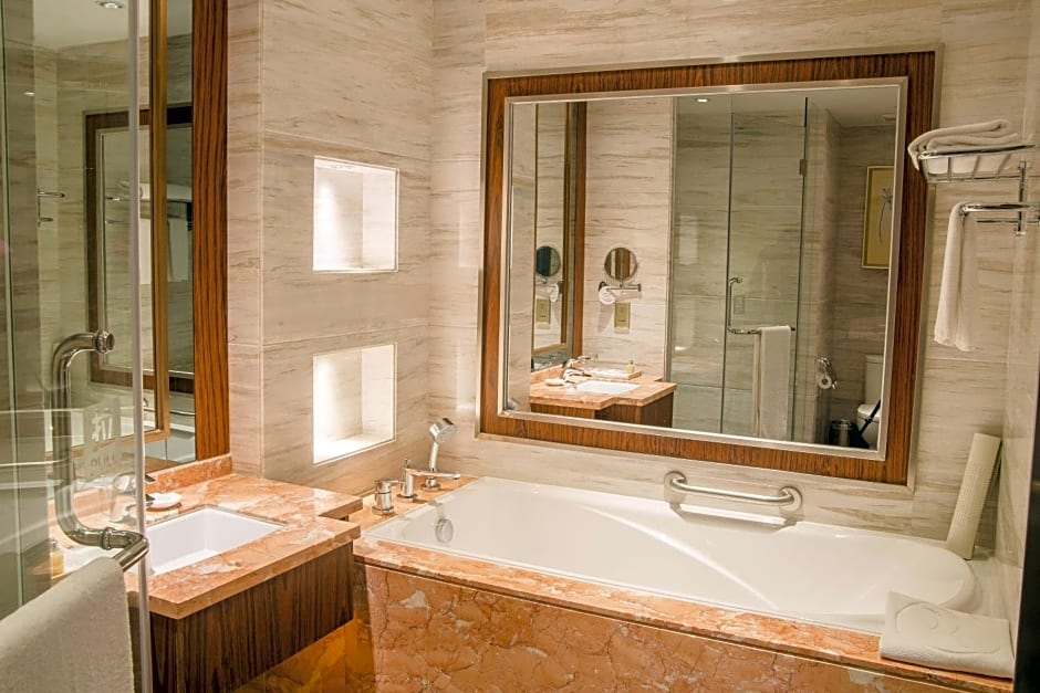 Ramada Plaza Huizhou East