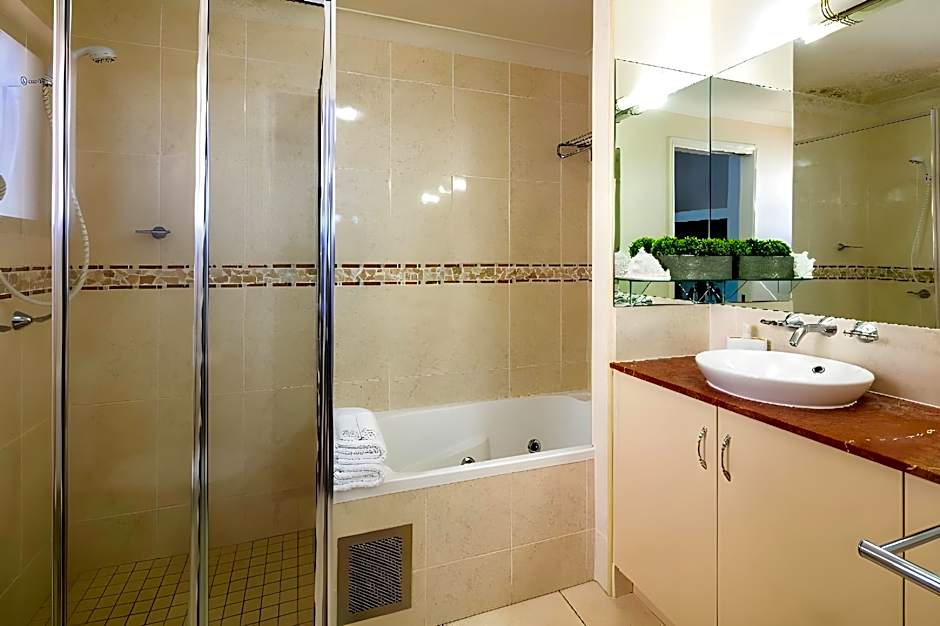 Jack & Newell Holiday Apartments