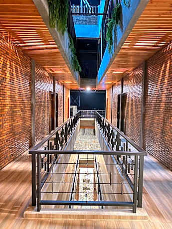 Uluna Hotel