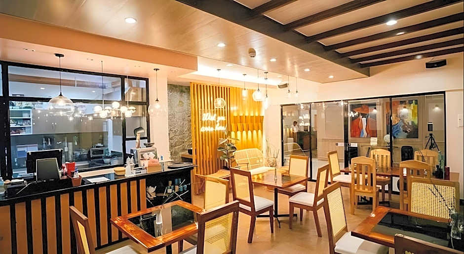 Marieli Suites