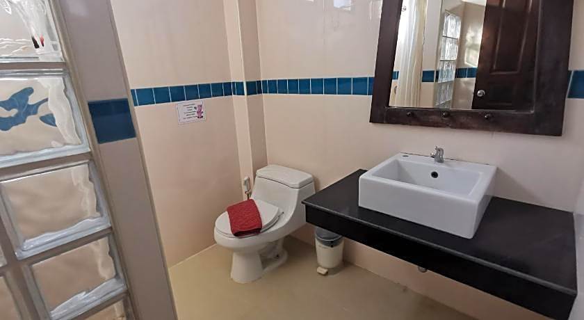 Baan Andaman Bed & Breakfast Hotel