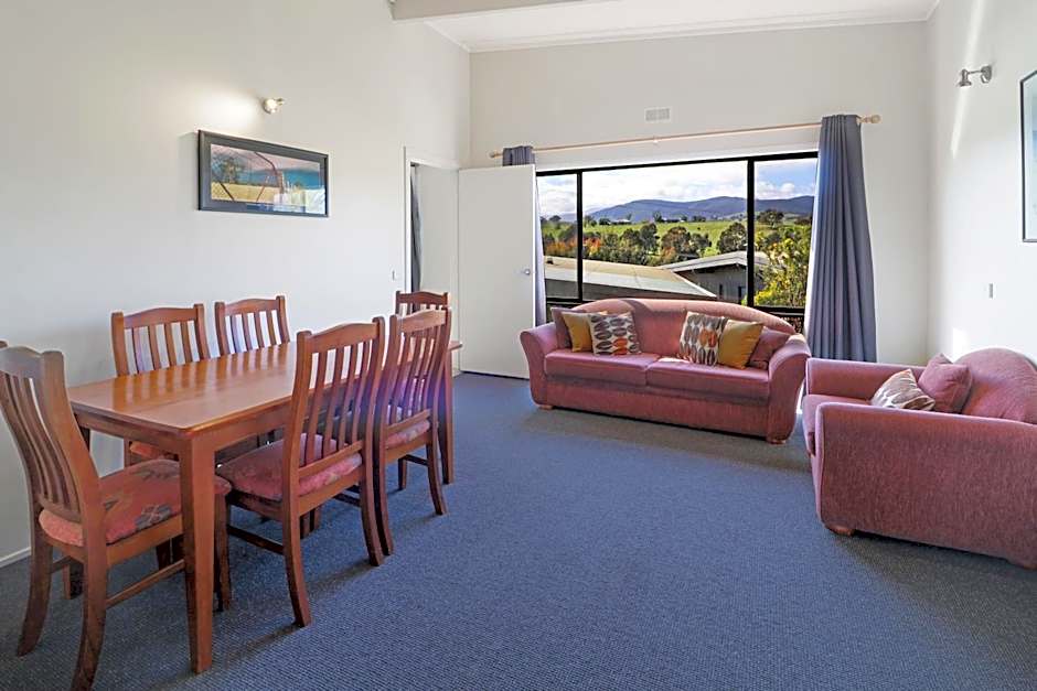 Off Mountain Accommodation