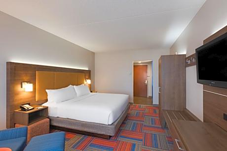 King Room with Roll In Shower - Non-Smoking