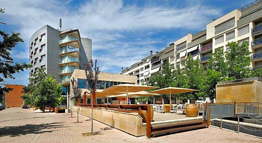 Mas Monzon Hotel