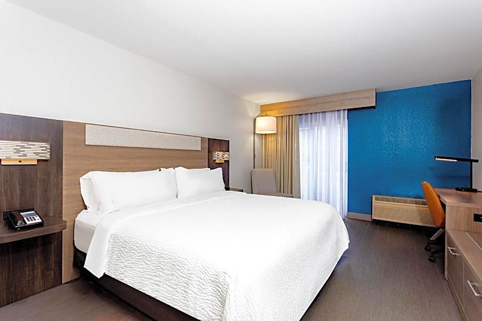 Holiday Inn Express Hotel Clearwater East - ICOT Center By IHG