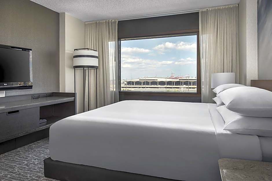 Newark Liberty International Airport Marriott