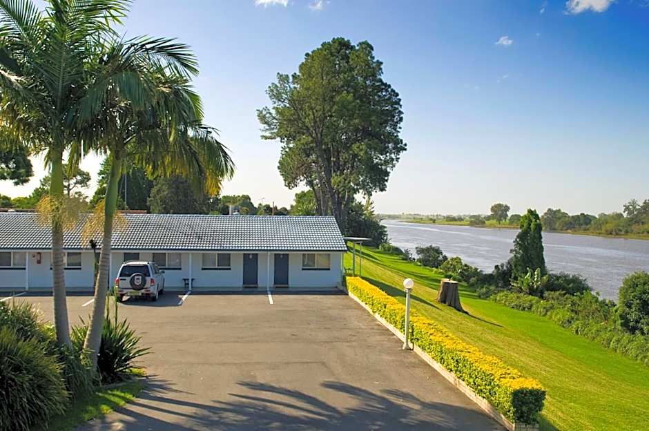 Colonial Court Motor Inn