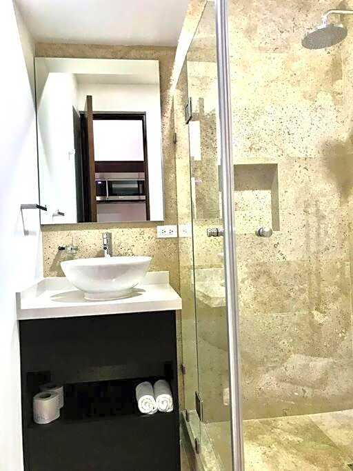 218 Stylish Studio Delux Condo Fast Wifi