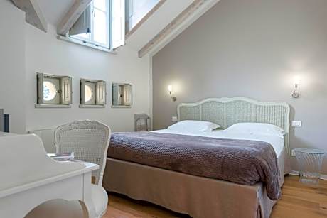 Romantic Suite Apartment