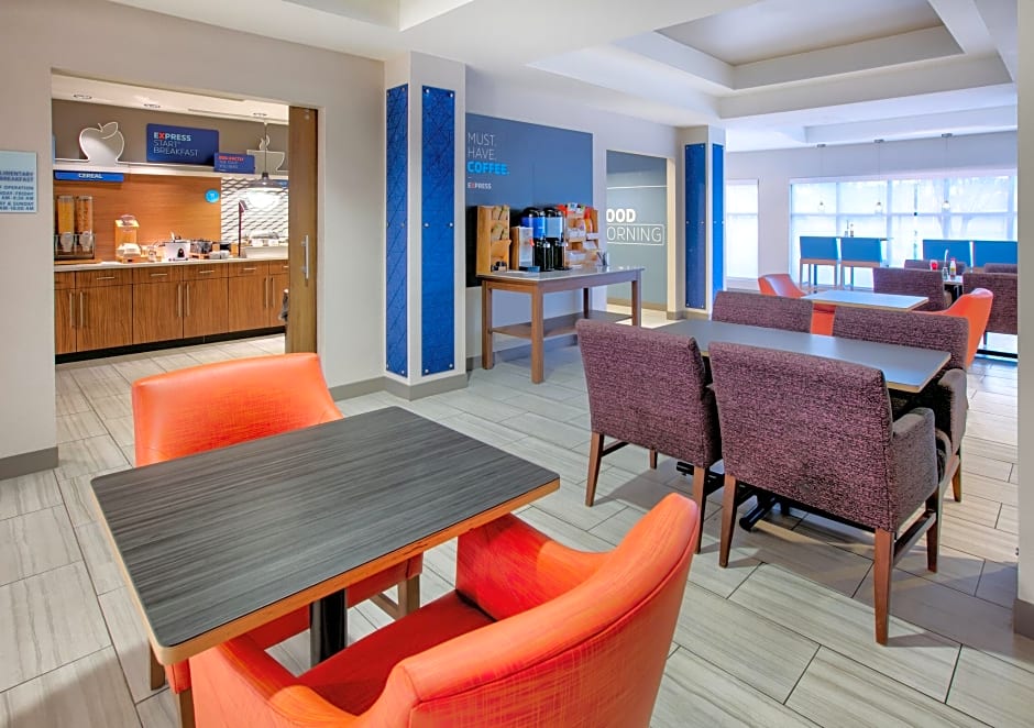 Holiday Inn Express Hotel & Suites Pell City By IHG