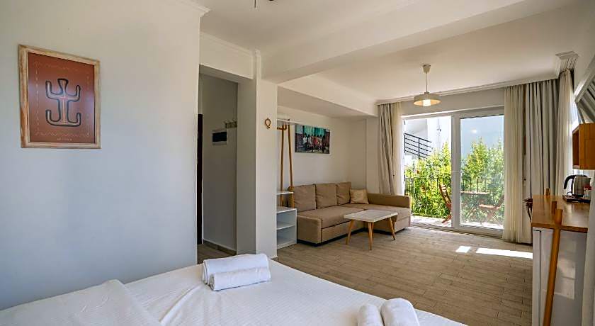 Hideaway Hotel