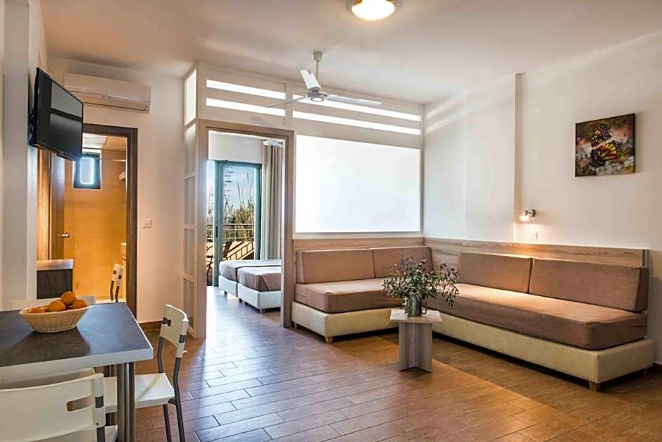 Gerona Mare Apartments