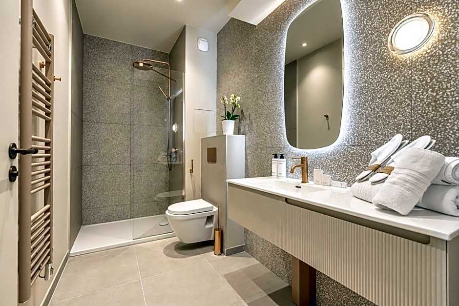 Suites FL By Sweett