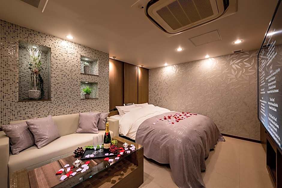 Restay Onoji (Adult Only)