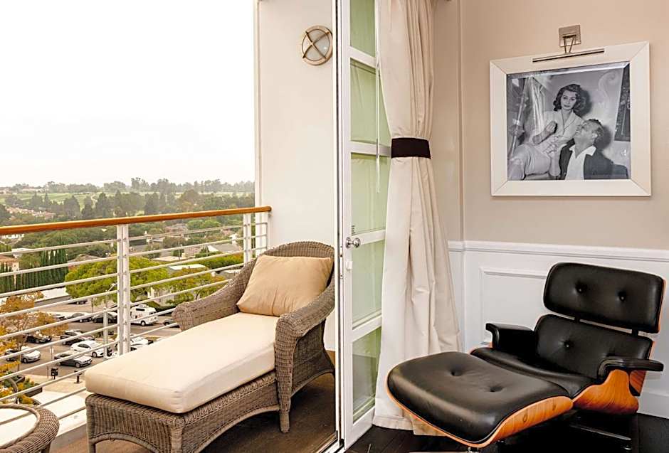 Cameo Beverly Hills