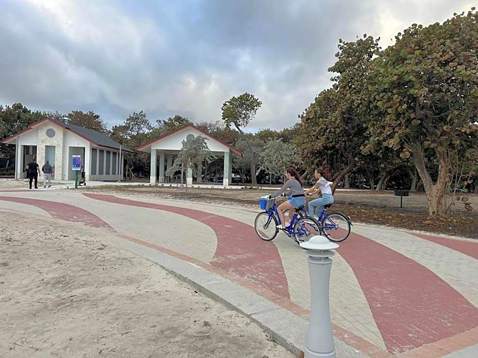 Los Patios Home Suites