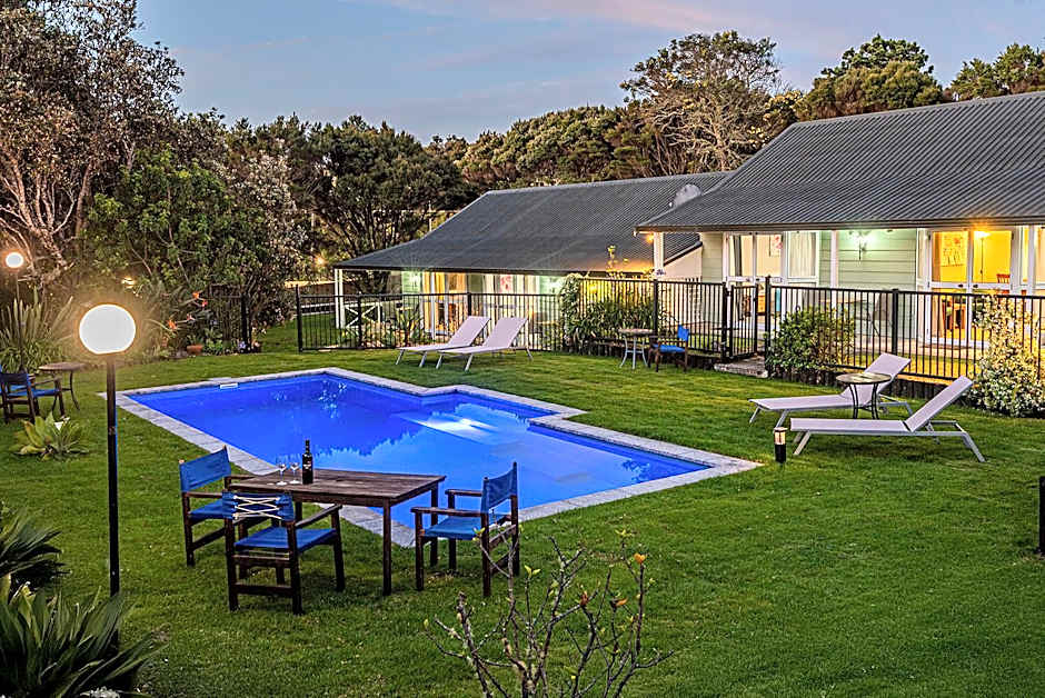 Ash Grove Boutique Motel