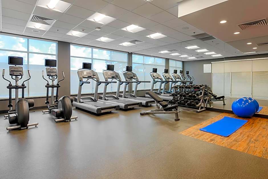 Fairfield Inn & Suites by Marriott Alexandria