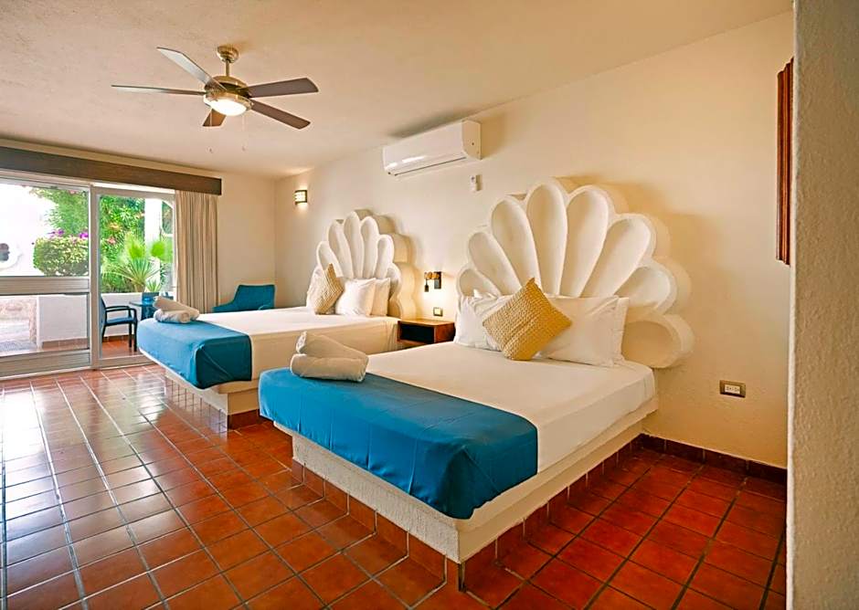 Hotel & Suites El Moro