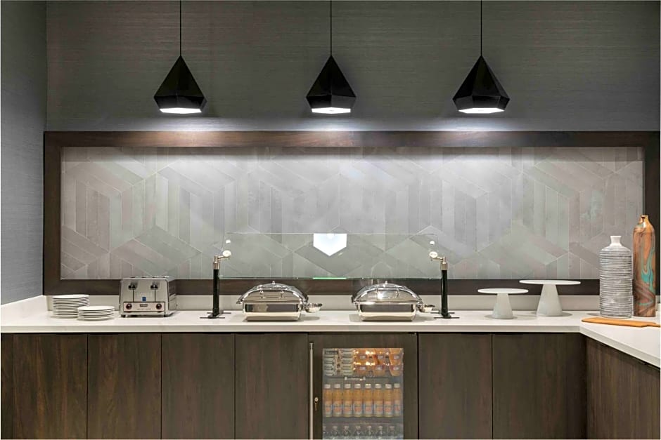 Staybridge Suites Boston Logan Airport - Revere By IHG
