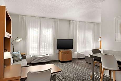 Studio, 1 King, Sofa bed