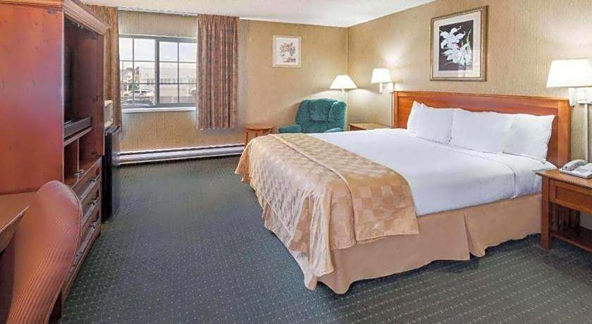 Days Inn by Wyndham Eureka CA