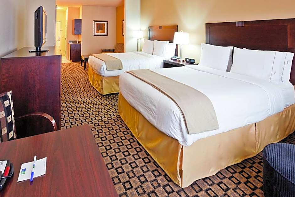 Holiday Inn Express & Suites Clovis By IHG