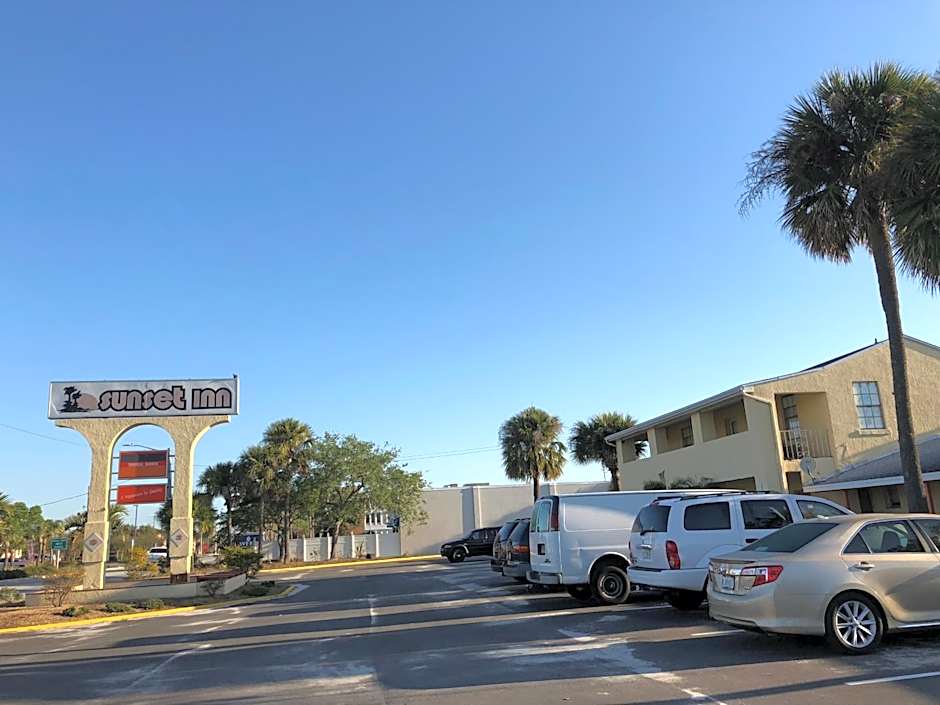 Sunset Inn- Fort Pierce, FL