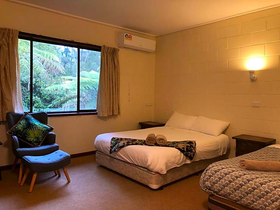 Green Gables Motel in Warburton