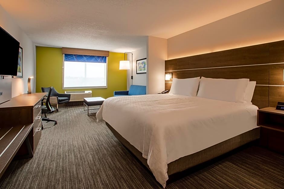 Holiday Inn Express And Suites Deland South