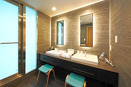 Executive Twin Room with View Bath and Lake Chuzenji View