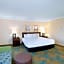 La Quinta Inn & Suites by Wyndham Jackson