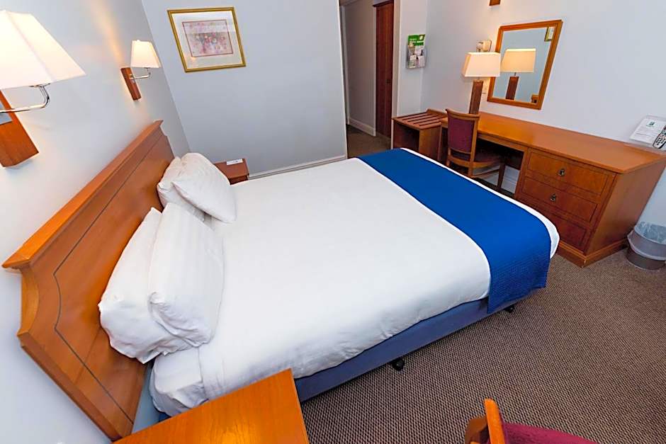 Holiday Inn Newport By IHG