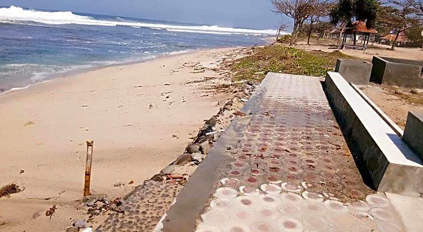 Penginapan Karanglaut Sayangheulang