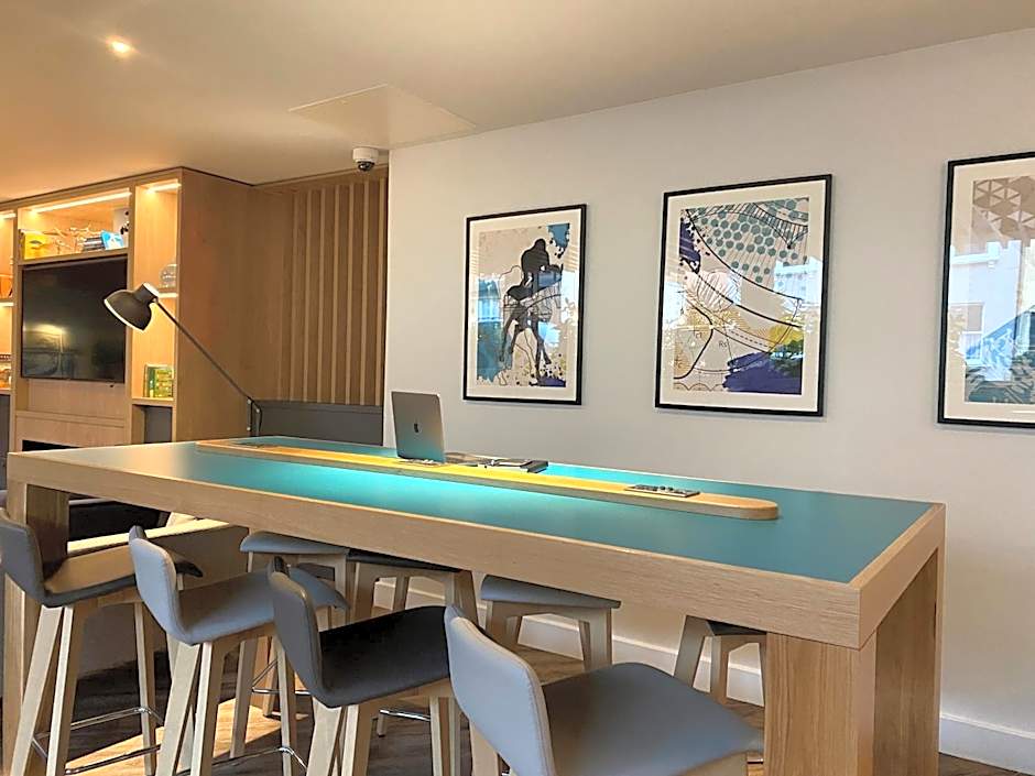 Holiday Inn Express Cheltenham Town Centre By IHG