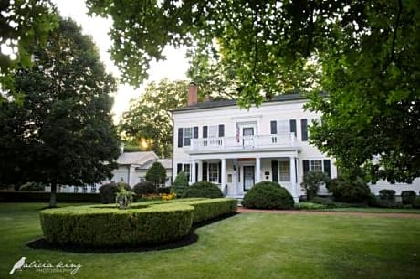 Bykenhulle House Bed and Breakfast