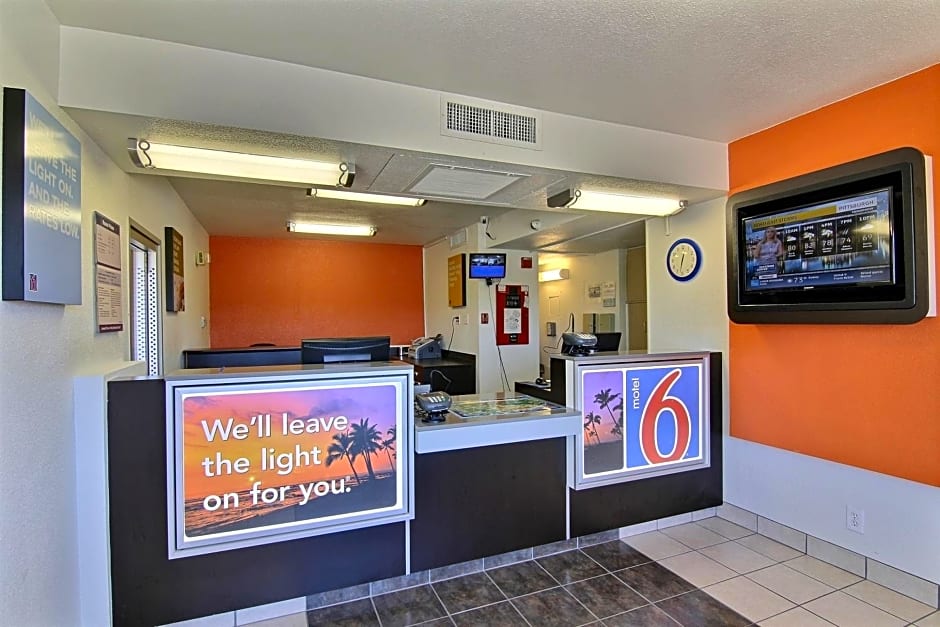 Motel 6-Carpinteria, CA - Santa Barbara - North