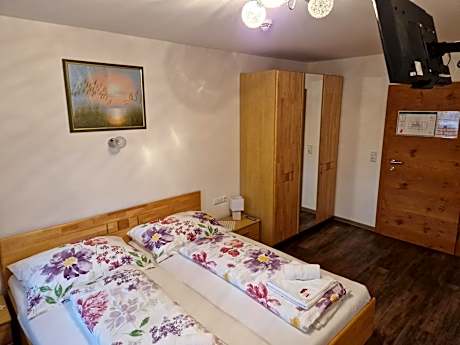 Comfort Triple Room with Shower