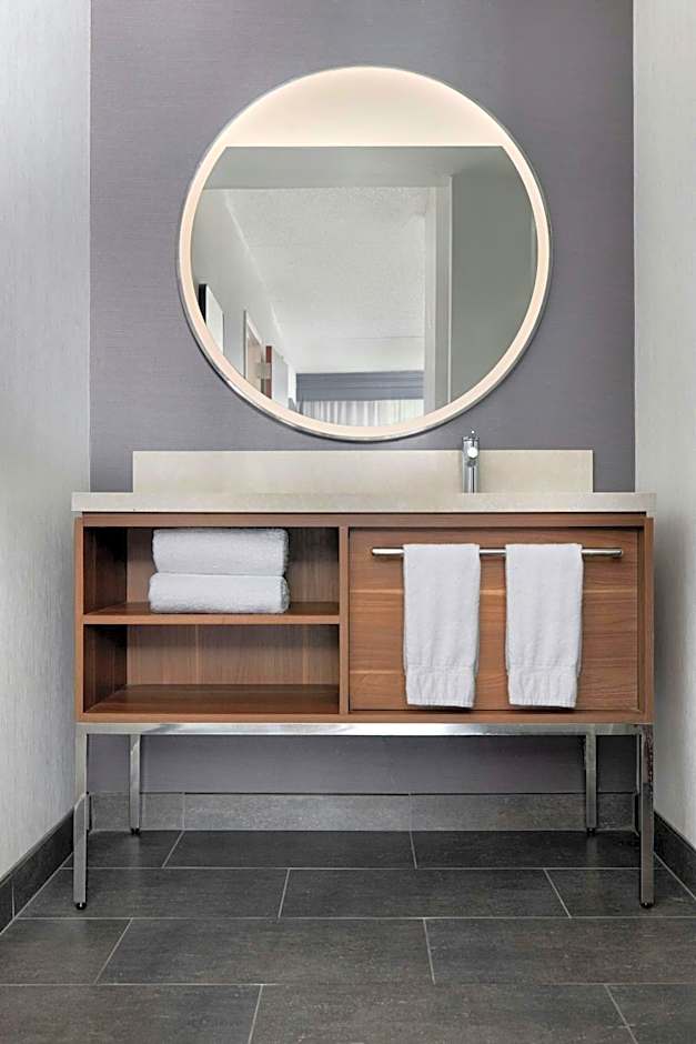 Courtyard by Marriott Republic Airport Long Island/Farmingdale
