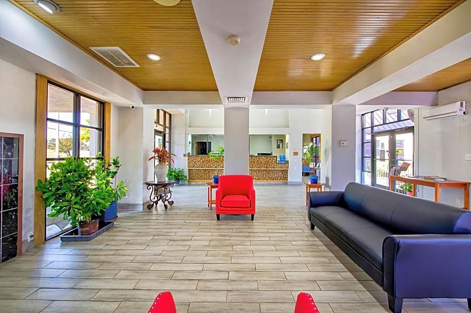 Studio 6 Birmingham, AL - Medical Center