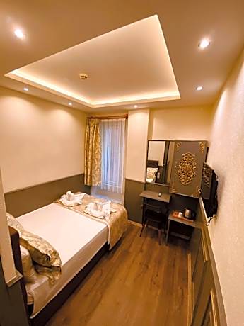 Garden View Terrace Room