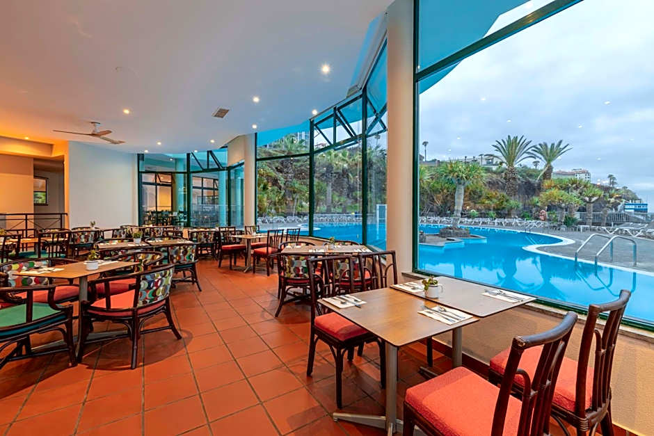 Pestana Ocean Bay Resort