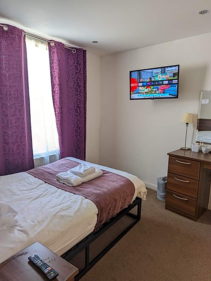 Barley Sheaf, Old Bridge Street EN SUITE ROOMS, ROOM ONLY