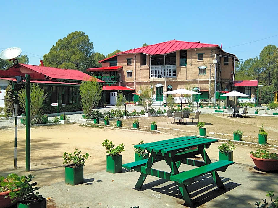 Photo 1 of 31 of West View Hotel