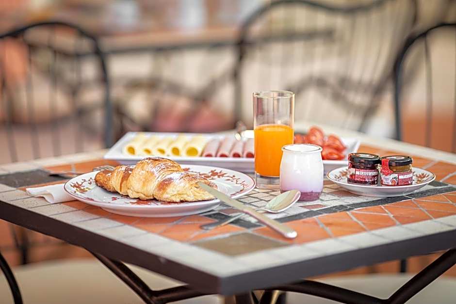 Rosegarden Essence Sintra - by Unlock Hotels