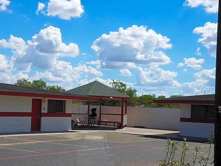 Luxury Inn & RV Park