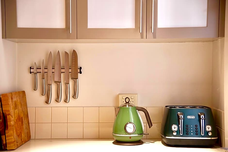 Lotus Gogh Apartment